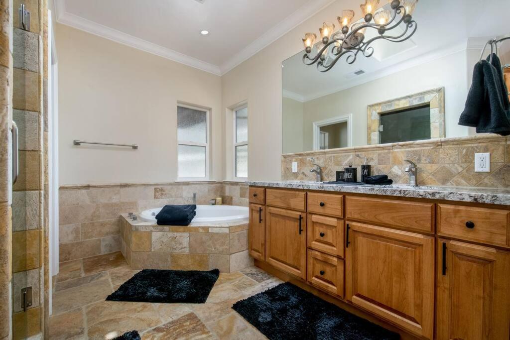New Luxury Lake House In Pine Mountain Lake Close To Yosemite! Perfect For All Seasons! Great For Retreats, Getaways, Celebrations, And More! Groveland Exterior foto